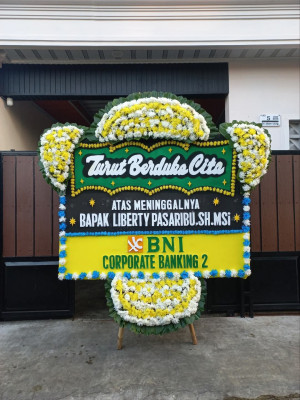 Papan Bunga Duka di Siriwo